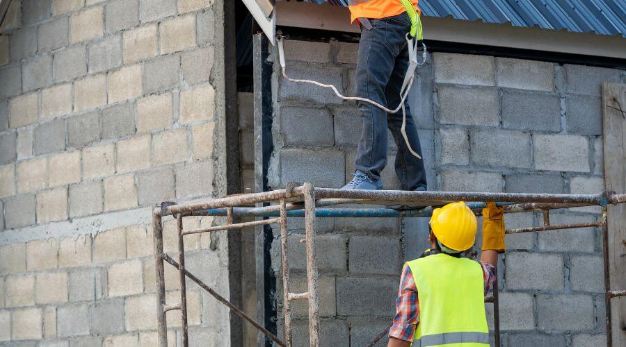 Expert Emergency Roof Repairs services in Bellevue, NE